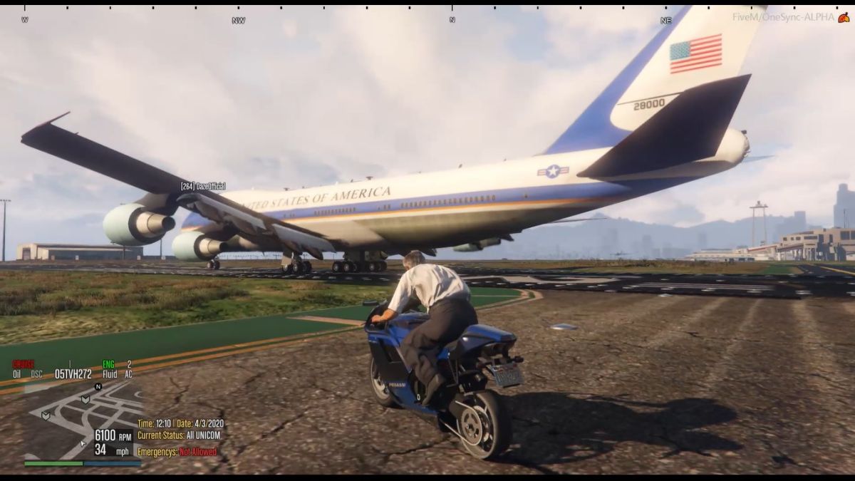 I foiled an assassination attempt on the president in a GTA 5 flight sim roleplay server