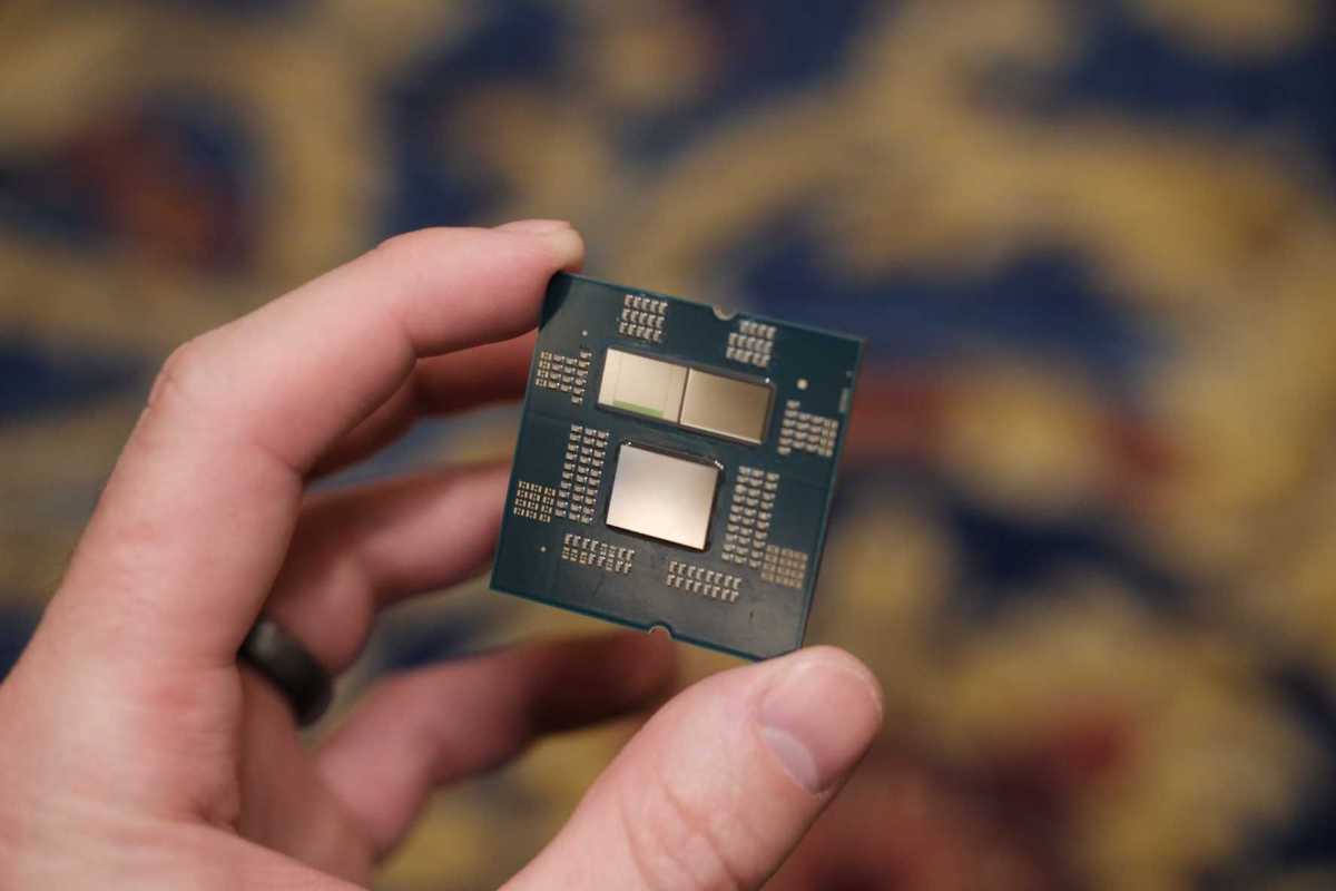 AMD Ryzen 9 7950X3d die