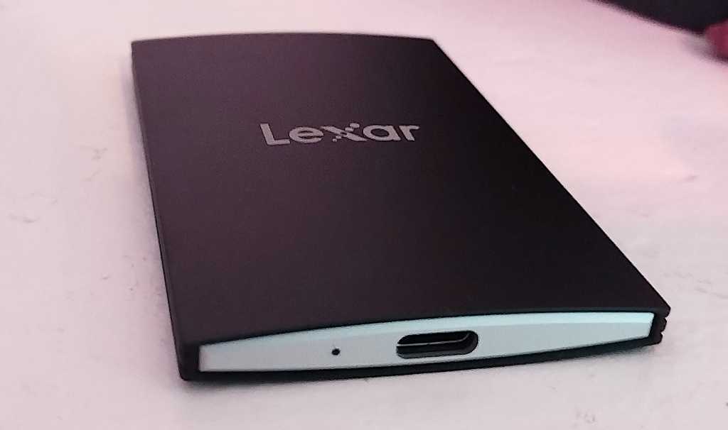 Lexar SL500 hero